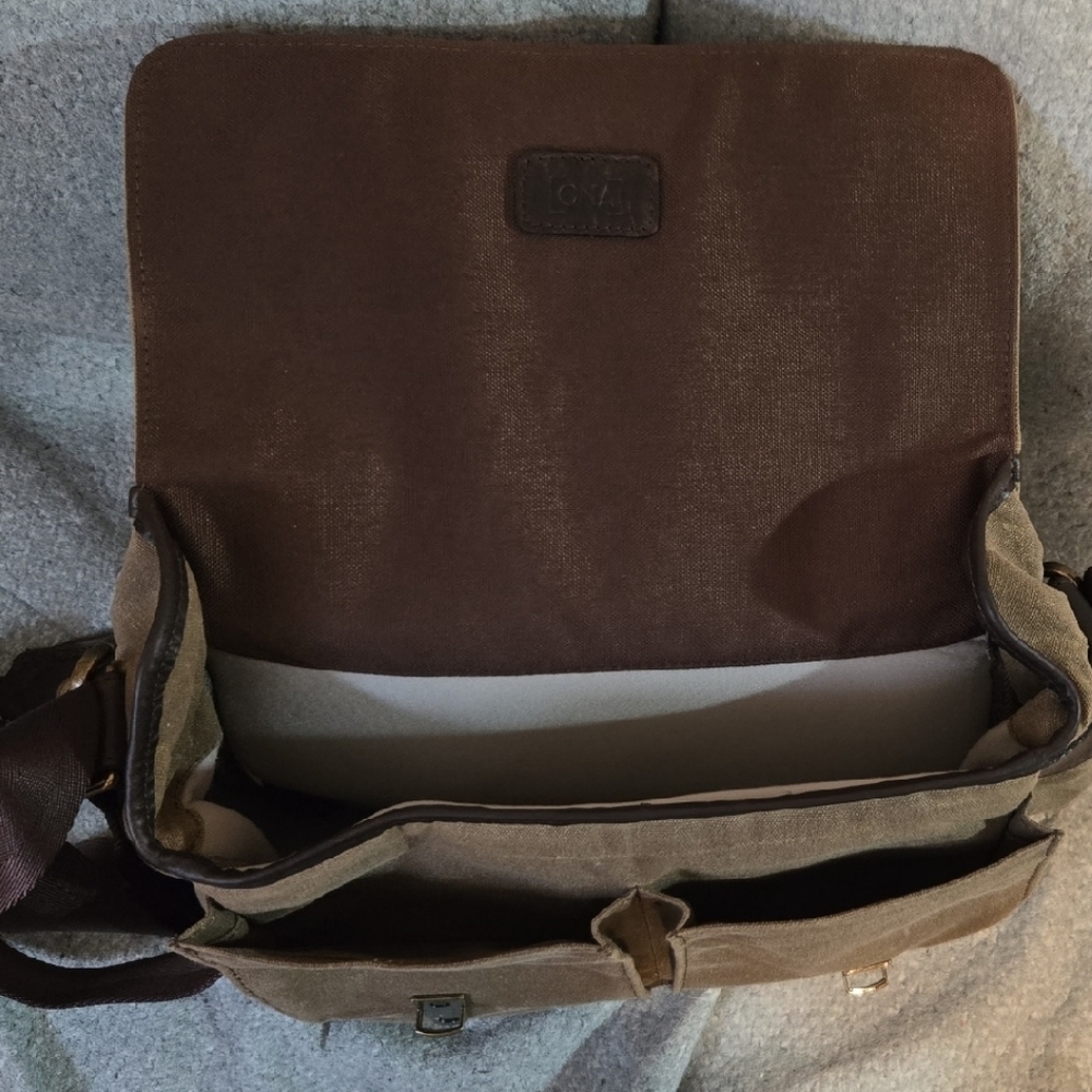 Classic Tan Canvas Messenger Bag - Picture 4 of 6
